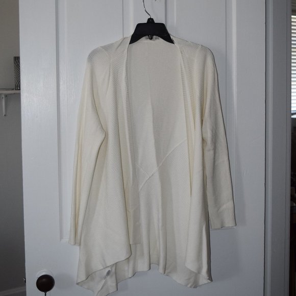 Sweater - Picture 1 of 1